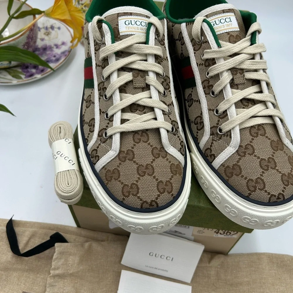 Men's Gucci tennis 1977 low top sneakers size 11 fits 11.5 US made in Italy